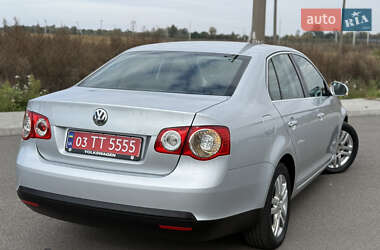 Седан Volkswagen Jetta 2006 в 