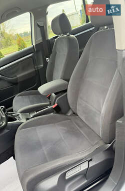 Седан Volkswagen Jetta 2006 в 