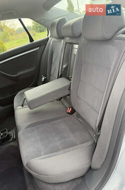 Седан Volkswagen Jetta 2006 в 