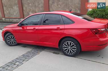 Седан Volkswagen Jetta 2021 в 