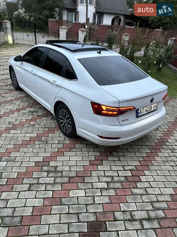 Седан Volkswagen Jetta 2019 в Івано-Франківську