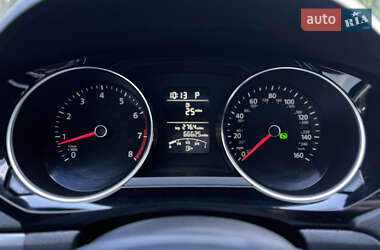 Седан Volkswagen Jetta 2015 в 