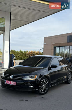 Седан Volkswagen Jetta 2015 в 