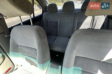 Седан Volkswagen Jetta 2002 в 