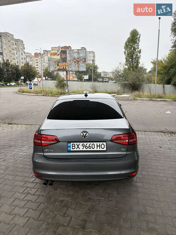 Седан Volkswagen Jetta 2014 в Хмельницком