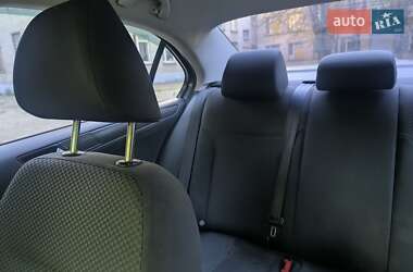 Седан Volkswagen Jetta 2011 в 