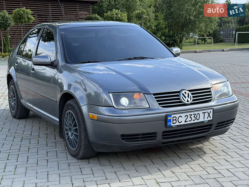 Седан Volkswagen Jetta 2003 в Золочеве