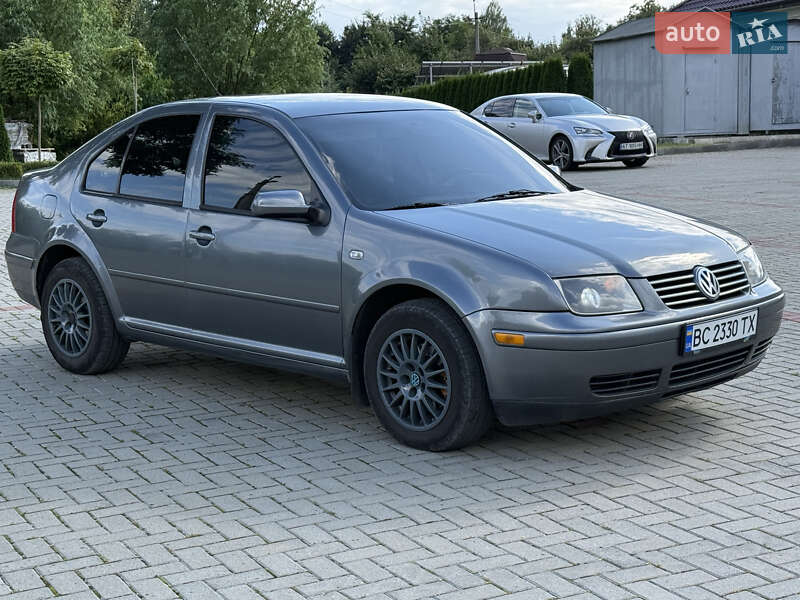Седан Volkswagen Jetta 2003 в Золочеве