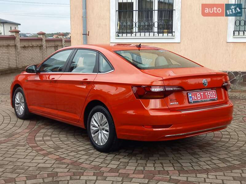 Седан Volkswagen Jetta 2018 в Львові фото 17 Седан Volkswagen Jetta 2018 в Львові