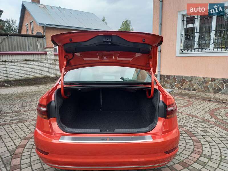 Седан Volkswagen Jetta 2018 в Львові фото 43 Седан Volkswagen Jetta 2018 в Львові