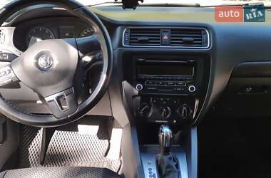 Седан Volkswagen Jetta 2014 в Хмельницком
