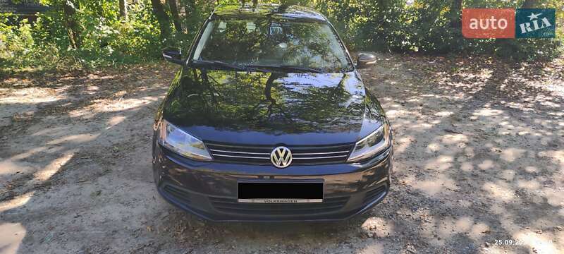 Седан Volkswagen Jetta 2014 в Хмельницькому