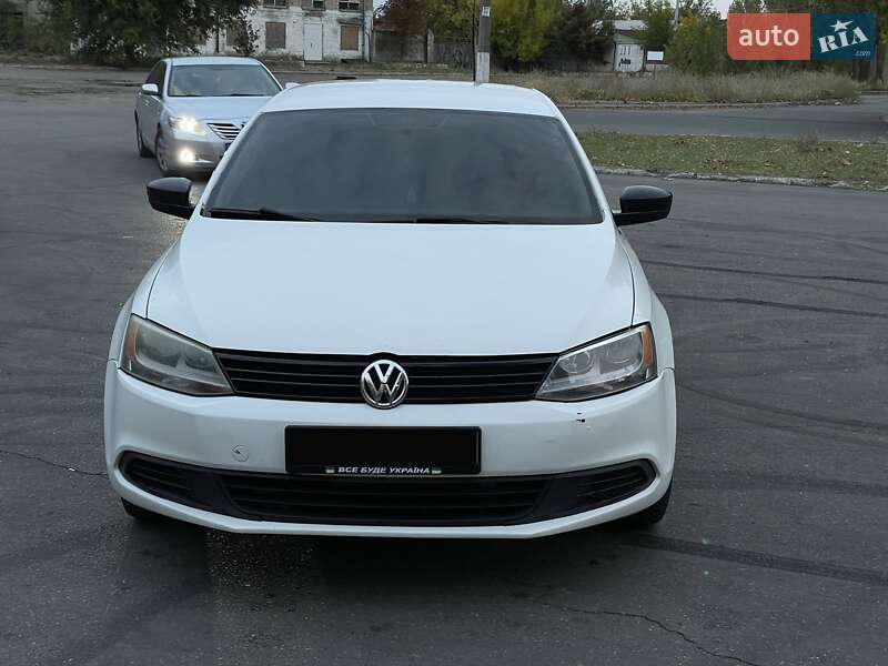 Седан Volkswagen Jetta 2011 в Миколаєві