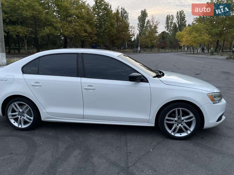 Седан Volkswagen Jetta 2011 в Миколаєві