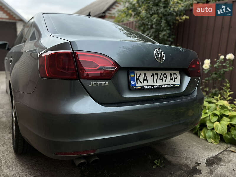 Седан Volkswagen Jetta 2013 в Гадячі