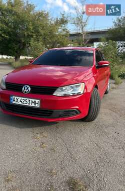 Седан Volkswagen Jetta 2012 в Харькове