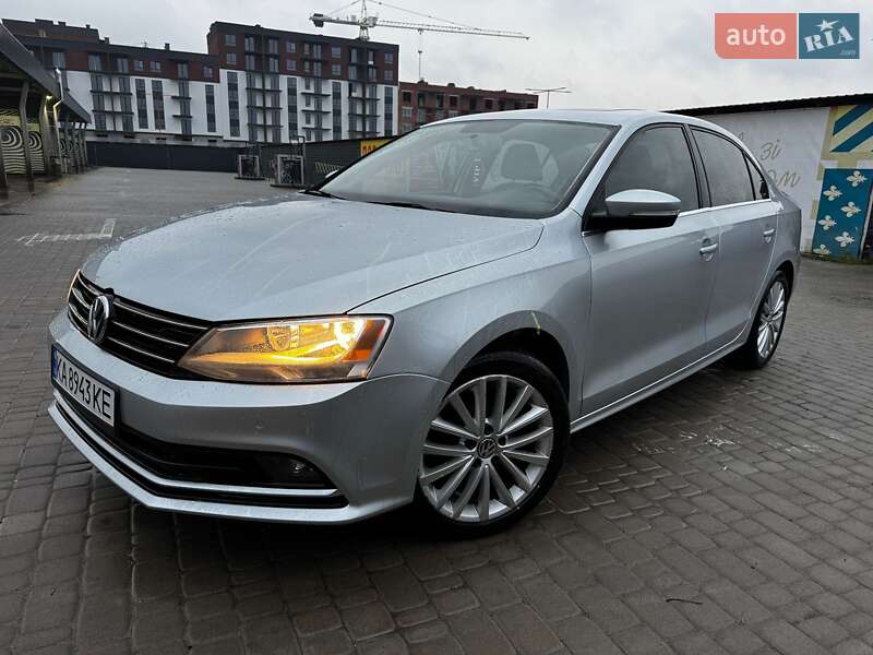 Седан Volkswagen Jetta 2015 в Киеве