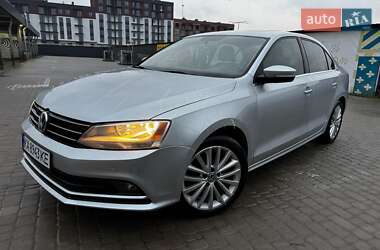 Седан Volkswagen Jetta 2015 в 