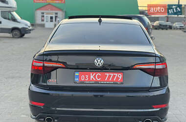 Седан Volkswagen Jetta 2020 в 