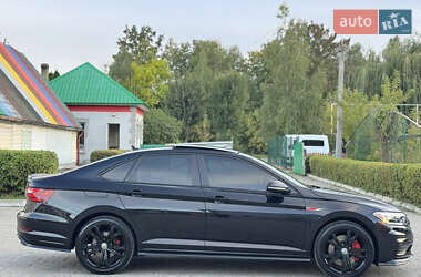 Седан Volkswagen Jetta 2020 в 