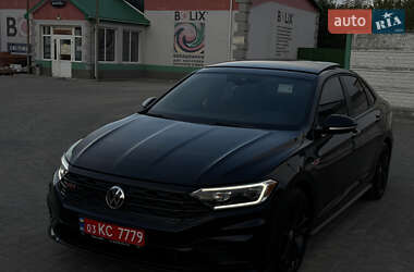 Седан Volkswagen Jetta 2020 в 