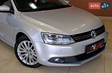 Седан Volkswagen Jetta 2013 в 
