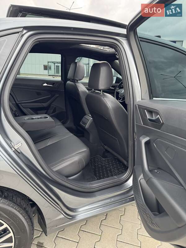 Седан Volkswagen Jetta 2019 в Харкові