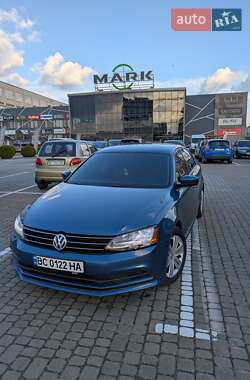Седан Volkswagen Jetta 2016 в Львові