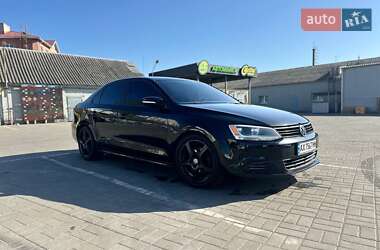 Седан Volkswagen Jetta 2011 в Черновцах