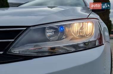 Седан Volkswagen Jetta 2017 в 