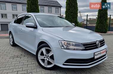 Седан Volkswagen Jetta 2017 в 