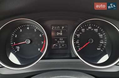 Седан Volkswagen Jetta 2017 в 