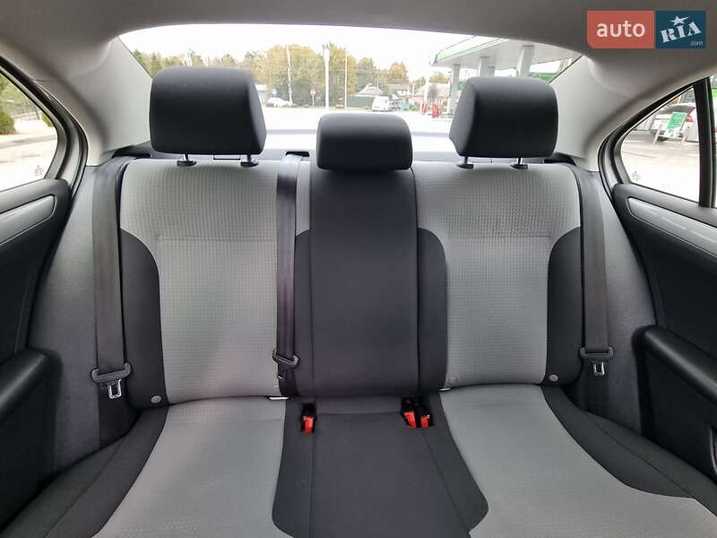 Седан Volkswagen Jetta 2017 в Виннице