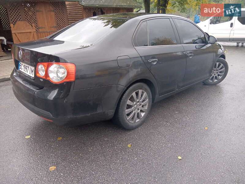 Седан Volkswagen Jetta 2008 в Монастыриске