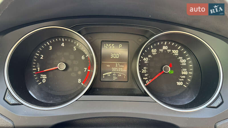 Седан Volkswagen Jetta 2015 в Кременчуці