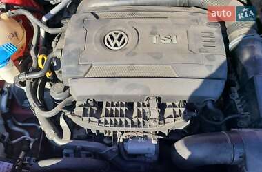 Седан Volkswagen Jetta 2015 в 