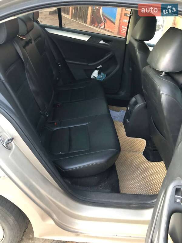 Седан Volkswagen Jetta 2013 в Полтаве