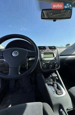 Седан Volkswagen Jetta 2008 в 