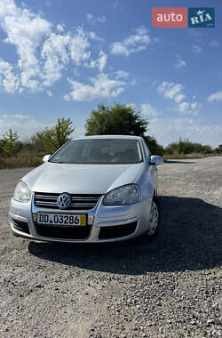 Седан Volkswagen Jetta 2008 в Борщеві