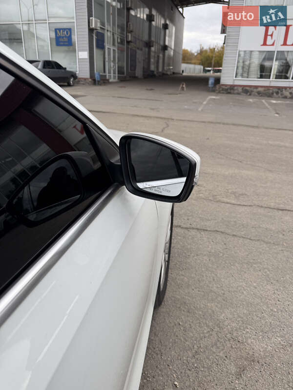 Седан Volkswagen Jetta 2016 в Харькове