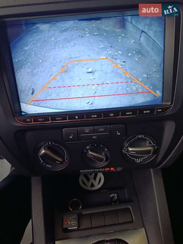 Седан Volkswagen Jetta 2011 в Днепре