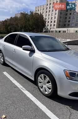 Седан Volkswagen Jetta 2013 в 