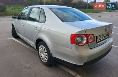 Седан Volkswagen Jetta 2008 в 
