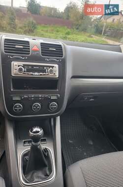 Седан Volkswagen Jetta 2008 в 