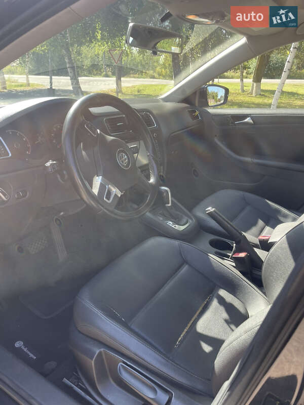 Седан Volkswagen Jetta 2010 в Киеве фото 6 Седан Volkswagen Jetta 2010 в Киеве