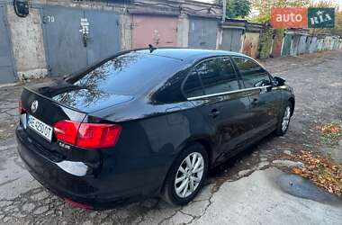 Седан Volkswagen Jetta 2012 в 