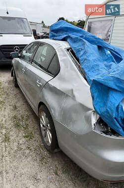 Седан Volkswagen Jetta 2011 в 