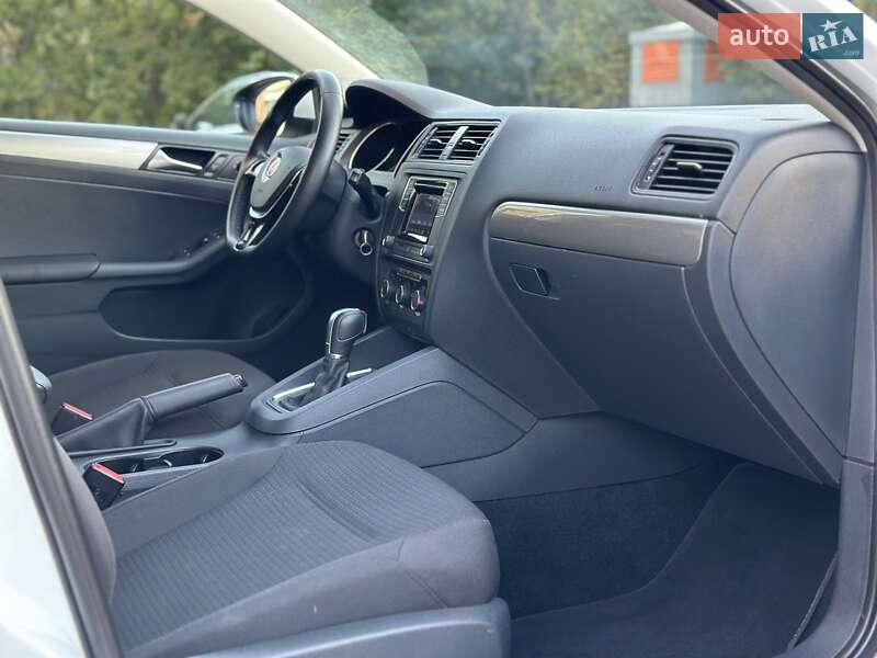 Седан Volkswagen Jetta 2016 в Одессе