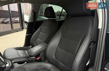Седан Volkswagen Jetta 2012 в 