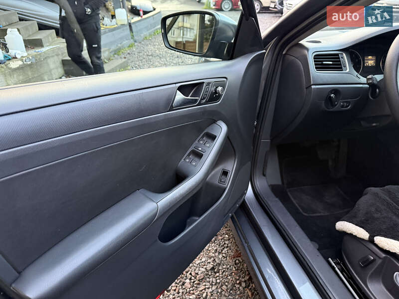 Седан Volkswagen Jetta 2014 в Львове фото 3 Седан Volkswagen Jetta 2014 в Львове